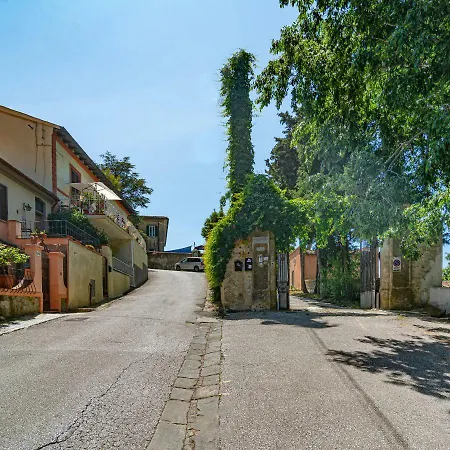 Eugenia Bed & Breakfast 4*